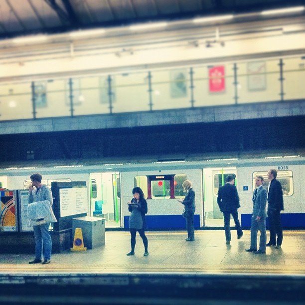 #london #tube waiting for my train.