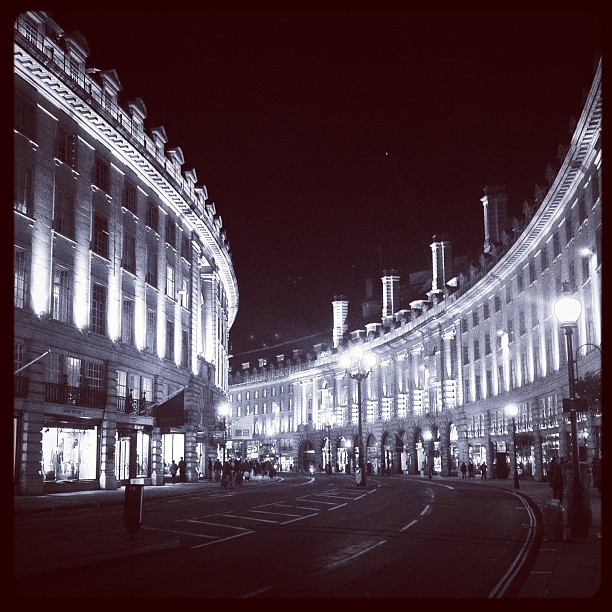 #london #night #architecture  #bw