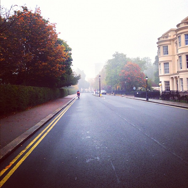 #London the way we always #imagine it. Wet and misty. #street #autumn #road