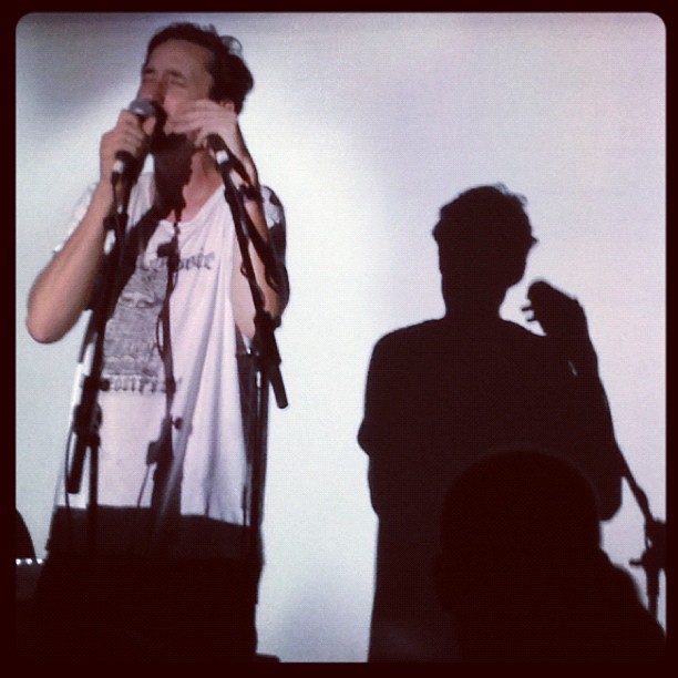 His #shadow just sat there and watched. #london #gig #indie #howtodresswell