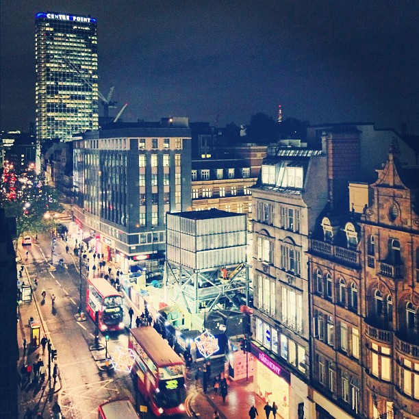 #oxfordstreet. #rare rooftop #view. #london #street #night #lights #iphoneonly #instagood #instagramhub #webstagram