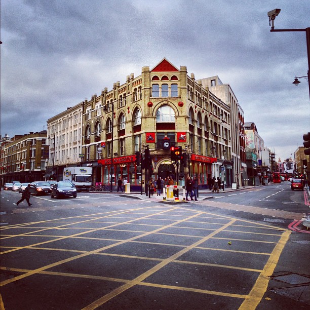 #eastlondon #street intersection#london #road #streetphoto #instagood #instagramhub #iphoneonly