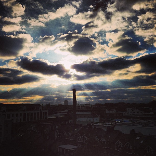 #dramatic as always :) #london #londonpop #london_only #sunset #sky #sun #skyporn #iphoneonly #ig_uk #ig_london #igerslondon #igers_london