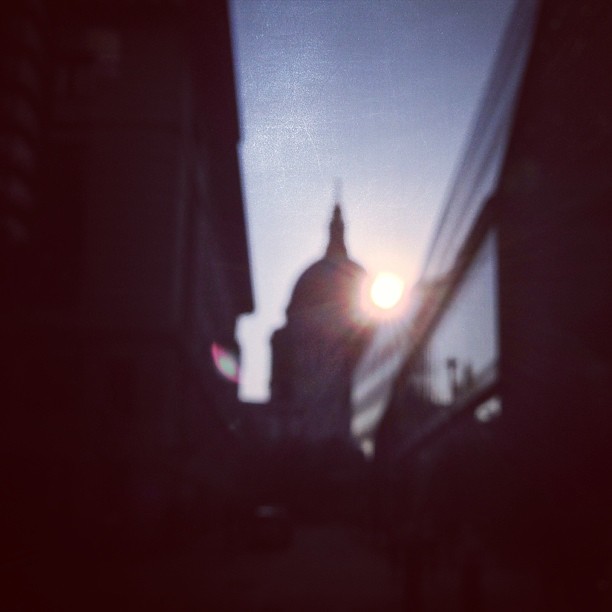 Another photo of #stpauls where I've managed to trick #iphoneonly into #outoffocus mode. #london #londonpop #london_only #ig_london #ig_uk #igerslondon #igers_london #soft #sunset #romantic #melancholy