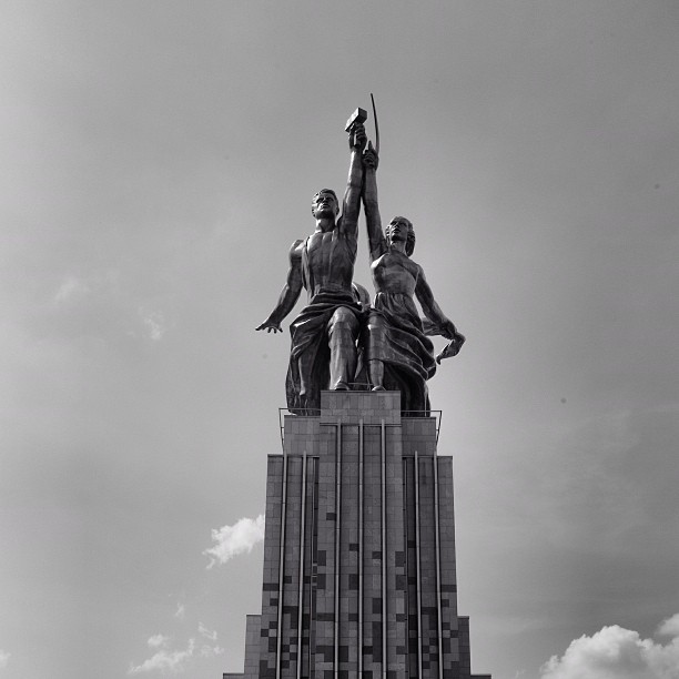 Worker & Kolkhoz Woman. 2/3. CloserThe most #iconic #symbol of #soviet #russia. #amazing #monument. #bw #bnw #bnw_city #blackandwhite #moscow #vdnh #москва #россия #вднх #мск