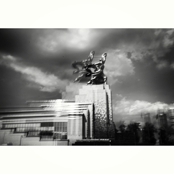 #longexposure. Figure 19. #bw #bnw #bnw_city #vdnh #moscow #monument #soviet #iconic #art #abstract #москва #мск #вднх