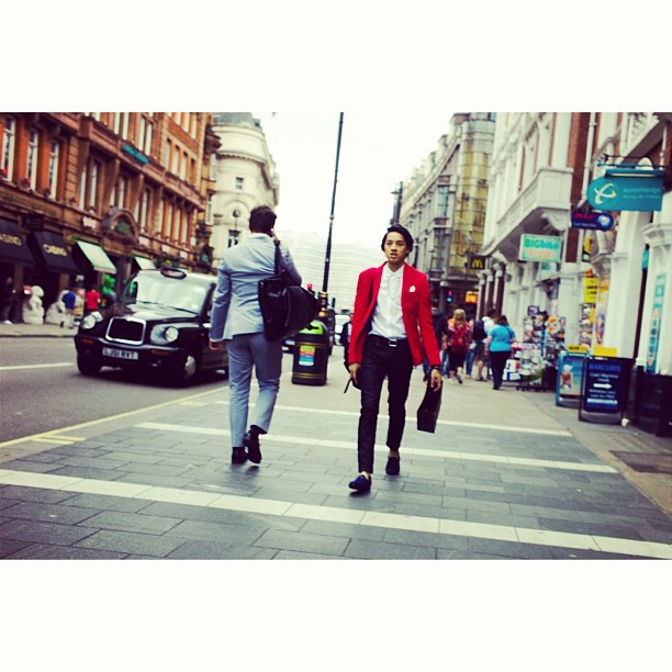 #london #londonpop #london_only #ig_uk #ig_london #street #streetphoto #streetphotography  #igerslondon #igers_london #streetshot_london