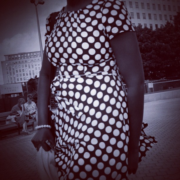 That #polkadot #dress.. #pattern.. (Unfortunately, I didn't manage to catch much of the lady.. )#london #londonpop #london_only #ig_uk #ig_london #bnw_city #bnw_london #bw #bnw #blackandwhite #street #streetphoto #streetphotography #streetphotography_bw #igerslondon #igers_london