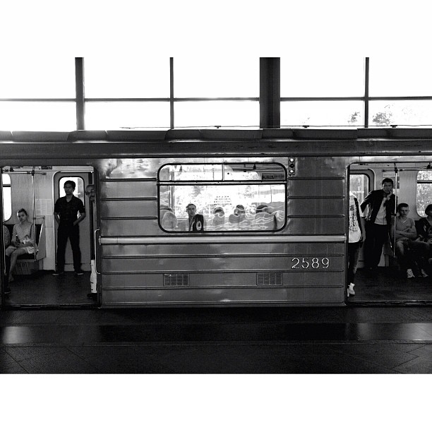 #станция #воробьевыгоры #moscow #metro #underground #bw #bnw #bnw_city #blackandwhite #москва #мск #метро