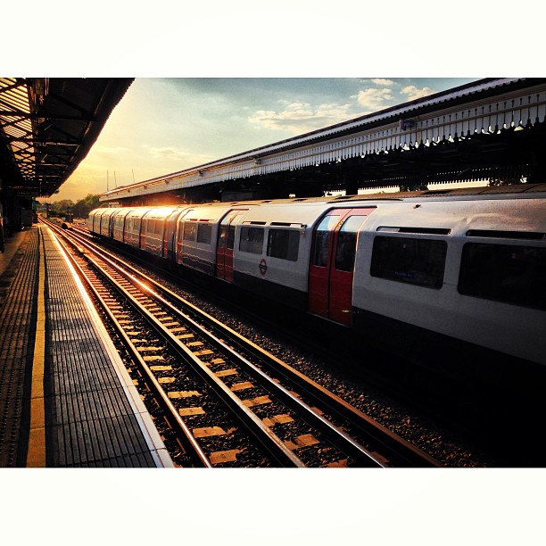 Another #station. Another #train. At #sunset. #london#londonpop#london_only #ig_uk #ig_london  #igerslondon #igers_london #tube #underground #londonunderground #iphoneonly