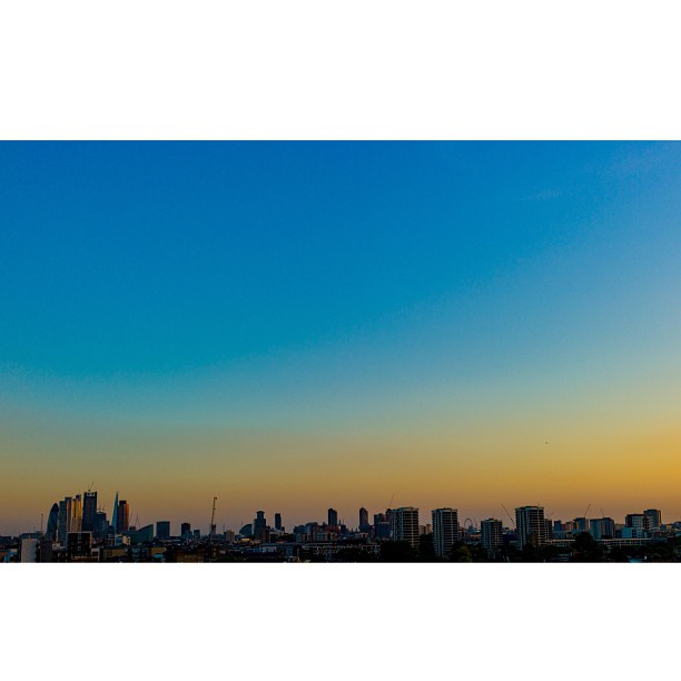 #sunset in #eastlondon#london#londonpop #london_only #ig_uk #ig_london  #igerslondon #igers_london #skyline #landscape #cityscape #sky #skyporn #lom_cab