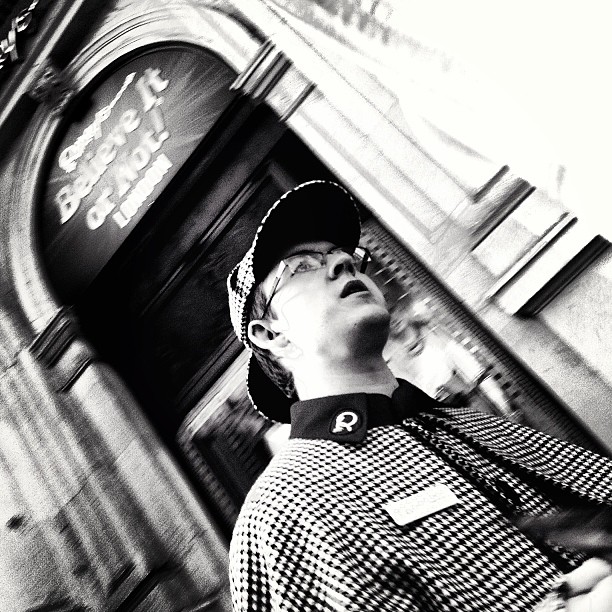 #london#londonpop #london_only #ig_uk #ig_london #bnw_city #bnw_london #bw #bnw #blackandwhite #street #streetphoto #streetphotography #streetphotography_bw #igerslondon #igers_london #str #streetshot_london