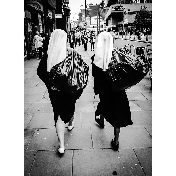 Sisters Act. #london#londonpop #london_only #ig_uk #ig_london #bnw_city #bnw_london #bw #bnw #blackandwhite #street #streetphoto #streetphotography #streetphotography_bw #igerslondon #igers_london #sister #nun #iphoneonly #hammersmith