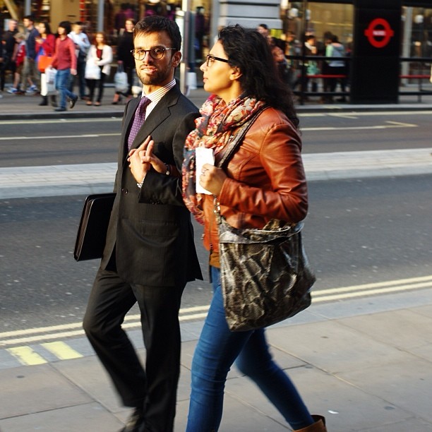 Nice couple, I thought. #nofilterOne man, two stories. Story 1. #london#londonpop #london_only #ig_uk #ig_london #street #streetphoto #streetphotography  #igerslondon #igers_london #oxfordstreet #capital #city