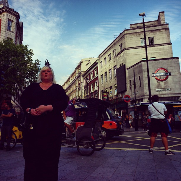 #leicestersquare. #london#londonpop #london_only #ig_uk #ig_london #street #streetphoto #streetphotography  #igerslondon #igers_london #streetshot_london