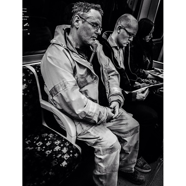 And how was your day today? #tubesleepers#london#londonpop #london_only #ig_uk #ig_london #bnw_city #bnw_london #bw #bnw #blackandwhite #igerslondon #igers_london #street #streetphoto #streetphotography #streetphotography_bw #tube #underground #londonunderground #iphoneonly