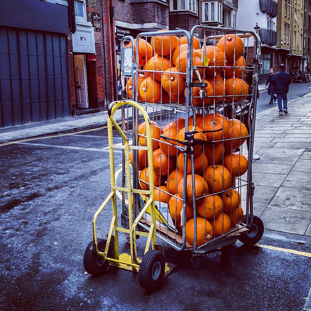 #soho #pumpkin s#london#londonpop #london_only #ig_uk #ig_london #street #streetphoto #streetphotography  #igerslondon #igers_london #streetshot_london #iphoneonly #halloween