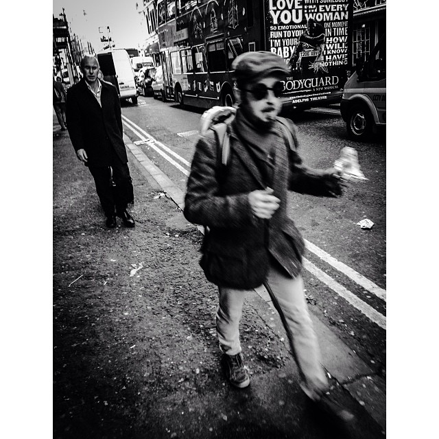 london#londonpop #london_only #ig_uk #ig_london #bnw_city #bnw_london #bw #bnw #blackandwhite #igerslondon #igers_london #street #streetphoto #streetphotography #streetphotography_bw  #iphoneonly