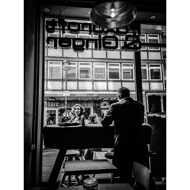 Another day, another #coffeeshop. london#londonpop #london_only #ig_uk #ig_london #bnw_city #bnw_london #bw #bnw #blackandwhite #street #streetphoto #streetphotography #streetphotography_bw #igerslondon #igers_london #soho #iphoneonly