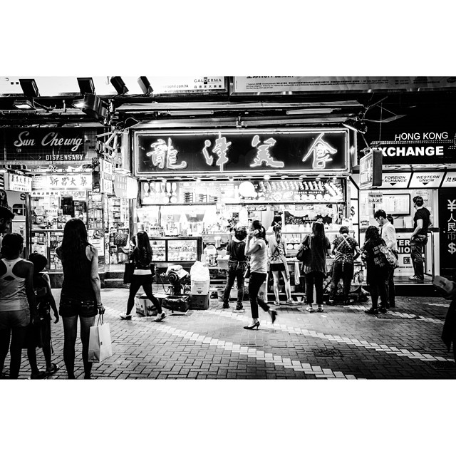 Goodbye for now HK! #hongkong #hk #bn_city #bnw_hk #bnw_hongkong #asia #bw #bnw #blackandwhite #street #streetphoto #streetphotography #streetphotography