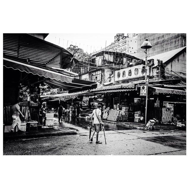 #market #hongkong #hk #bn_city #bnw_hk #bnw_hongkong #asia #bw #bnw #blackandwhite #street #streetphoto #streetphotography #streetphotography