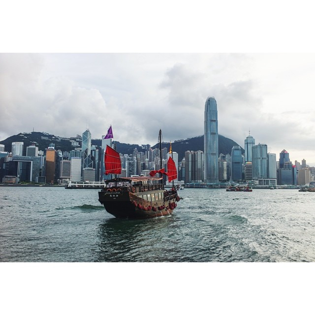 Sending you a #hk postcard,time to go home. #hongkong #urbanromantix #skyline #asia #vsco #vscogood