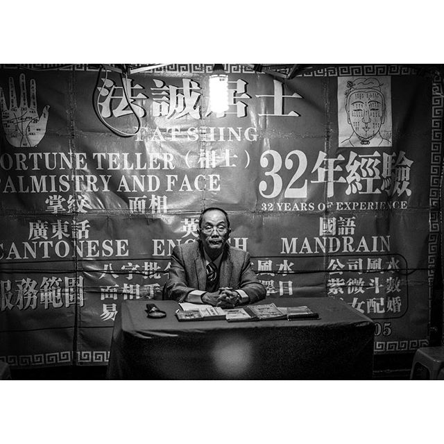 Temple street fortune teller. #hk #fleamarket #hongkong #bnw #bw #bnw_city #bnw_hongkong #leicacamera #leicacraft #madeinwetzlar #lfimagazine #leica #leicam #leicam9 #leicammonochrom