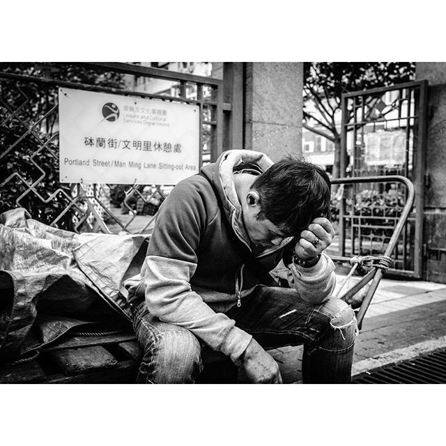 #hk  #hongkong #bnw #bw #bnw_city #bnw_hongkong #leicacamera #leicacraft #madeinwetzlar #lfimagazine #leica #leicam #leicam9 #leicammonochrom #streetphotography