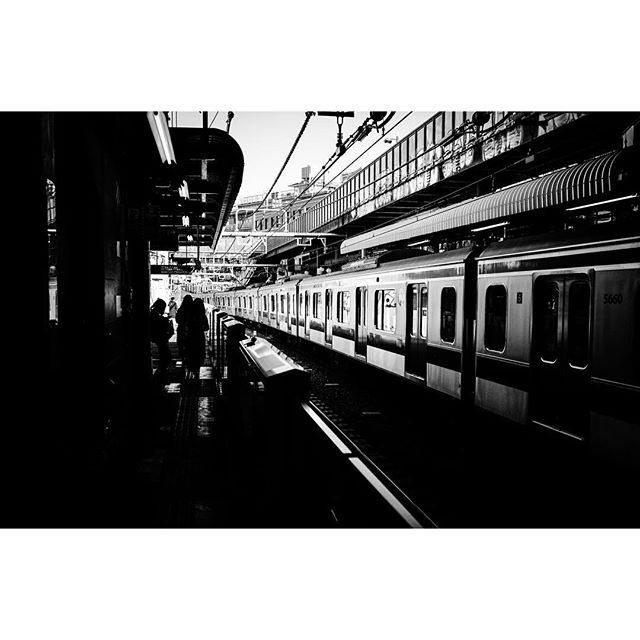#Tokyo #metro#bnw #bnw_city #bnw_tokyo #bnw_japan #streetphotography #lfimagazine #leica #leicacamera #leicacraft #leicam #leicam9 #leicammonochrom #madeinwetzlar #bw #tokyopeople #japan