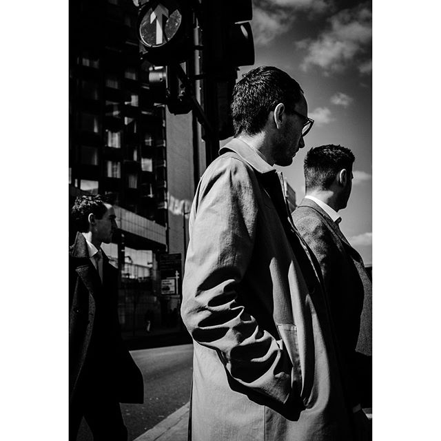 #bw #bnw_city #bnw #bnw_london #blackandwhite #leica #leicam #leicam9 #leicacamera  #rangefinder #londonstreet #streetphoto #streetphotography #streetphotography_bw #bw_society #streetphotographers #lfimagazine #londonmoment #madeinwetzlar  #everybodystreet #docbritpicturesbritain